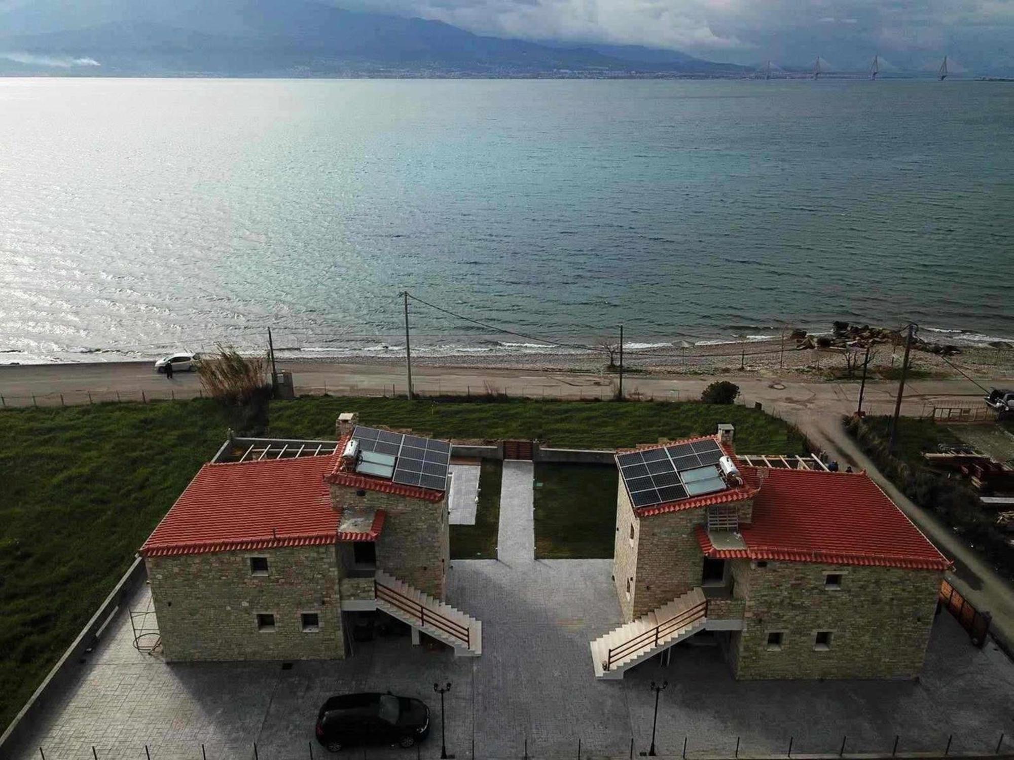 Santa Domenica Nafpaktos - Rooms And Apartments By The Sea ภายนอก รูปภาพ