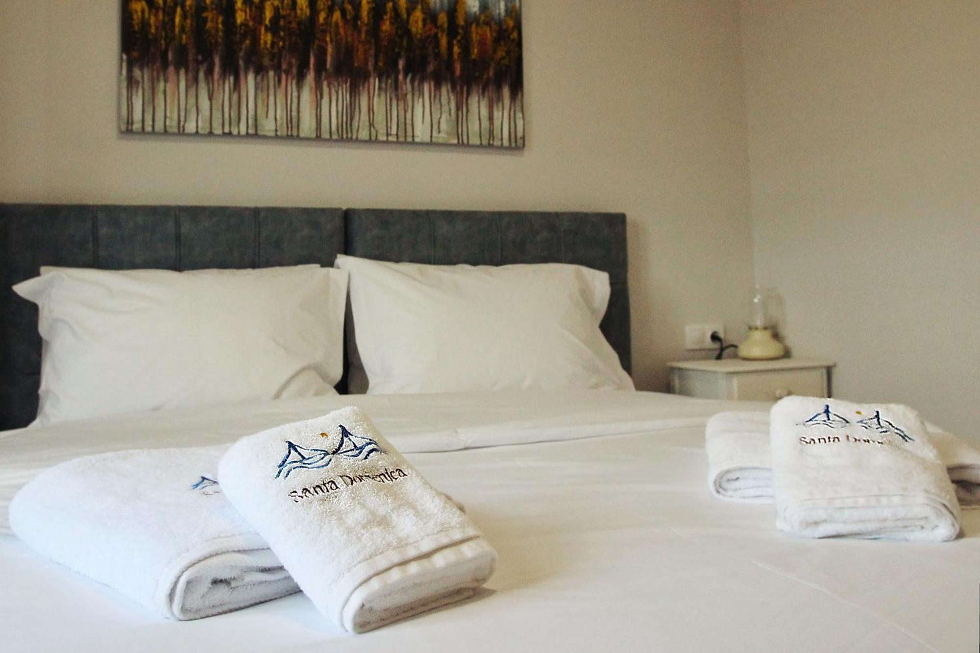 Santa Domenica Nafpaktos - Rooms And Apartments By The Sea ภายนอก รูปภาพ