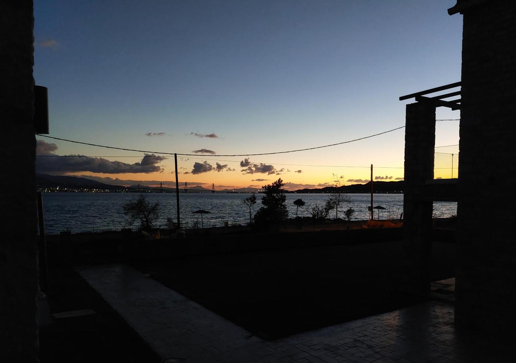 Santa Domenica Nafpaktos - Rooms And Apartments By The Sea ภายนอก รูปภาพ