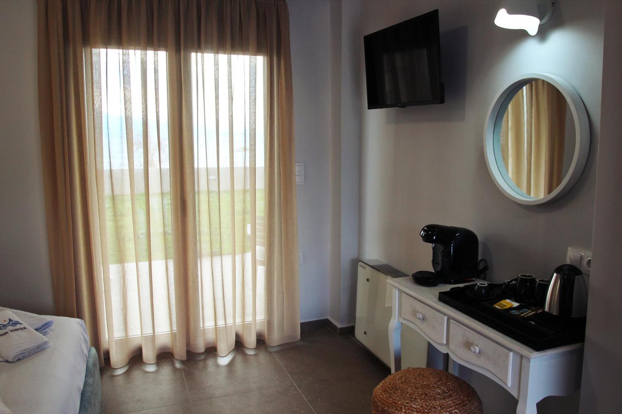 Santa Domenica Nafpaktos - Rooms And Apartments By The Sea ภายนอก รูปภาพ