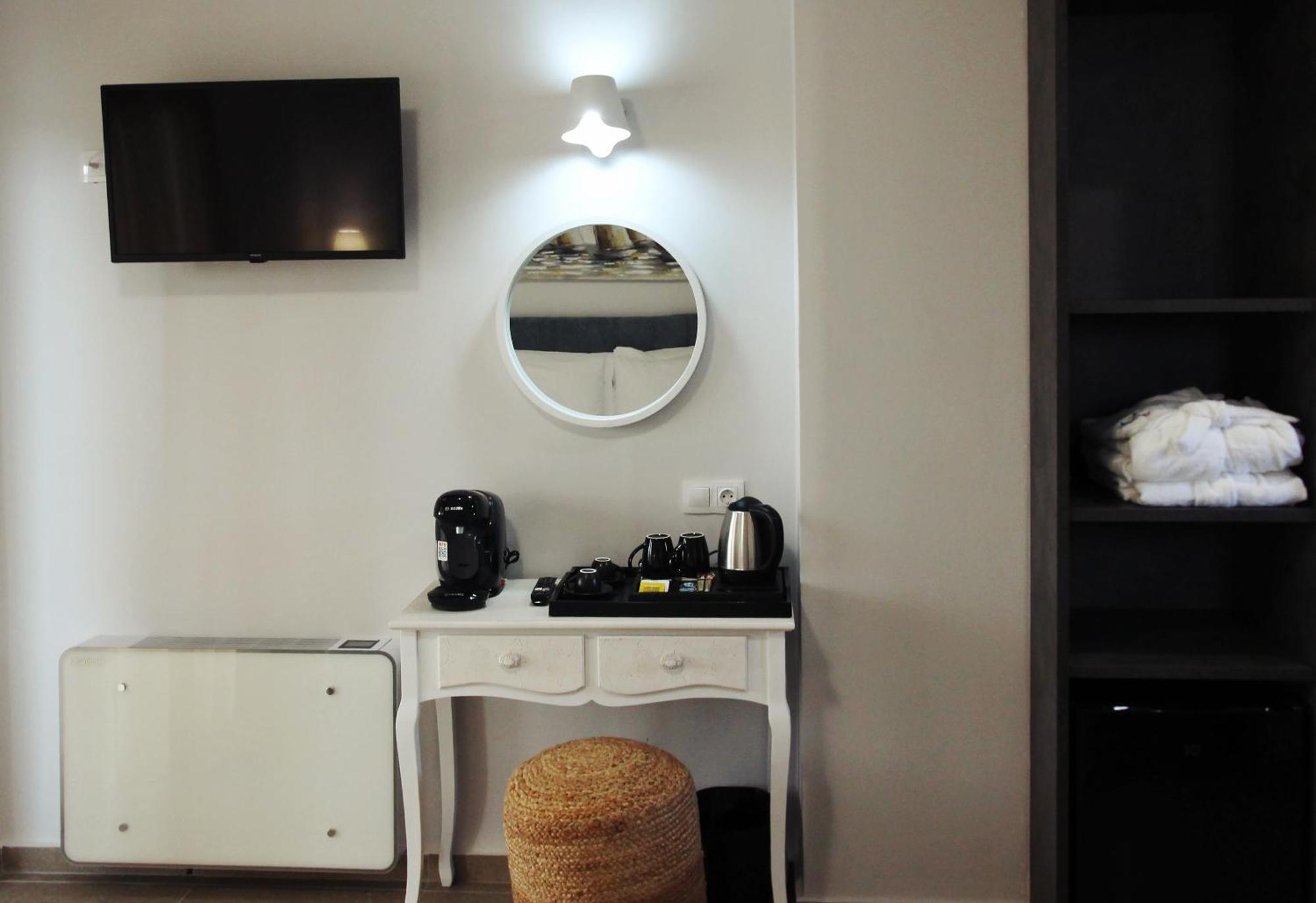 Santa Domenica Nafpaktos - Rooms And Apartments By The Sea ภายนอก รูปภาพ
